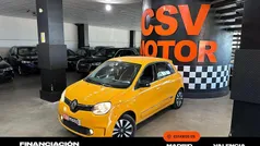 Amarillo Usado 2023 Renault Twingo Techno Utilitario | 14.950 € (Precio justo)