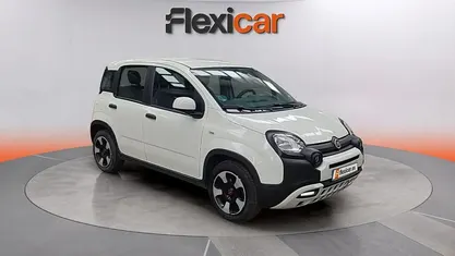 Usado Fiat Panda Cross Cross 71 CV (52 kW) 2023 Utilitario