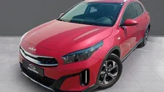 Rojo Usado 2022 Kia XCeed SUV | 19.900 € (Precio justo)