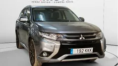 Gris Usado 2018 Mitsubishi Outlander P-HEV SUV | 18.990 € (Precio justo)