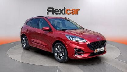 Usado Ford Kuga ST-Line 120 CV (88 kW) 2023 Rojo SUV