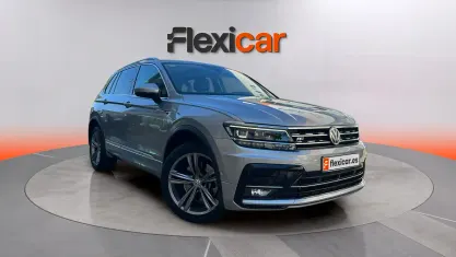 Usado VW Tiguan Sportline 240 CV (176 kW) 2018 Gris SUV