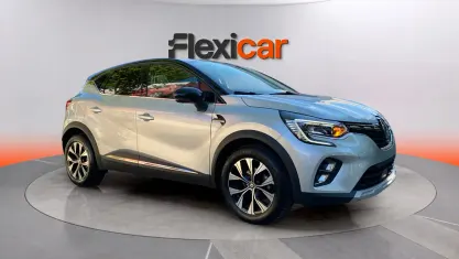 Usado Renault Captur Techno 140 CV (102 kW) 2023 Gris SUV