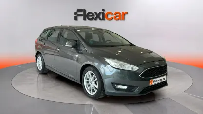 Begagnad Ford Focus Business Edition 125 HK (91 kW) 2017 Grå Kombi