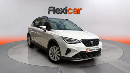 Usado Seat Arona Style 110 CV (80 kW) 2023 SUV