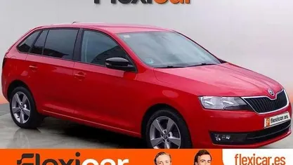 Rojo Usado 2017 Skoda Rapid Active Utilitario | 9790 € (Precio justo)