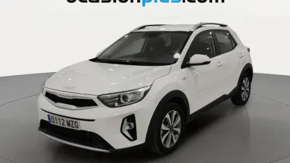 Usado Kia Stonic 101 CV (74 kW) 2025 Blanco SUV