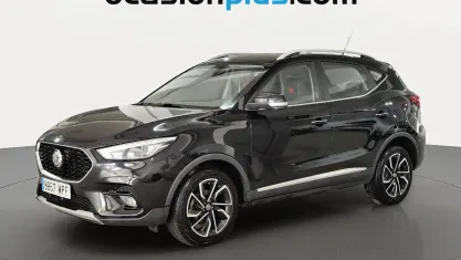 Begagnad MG ZS Luxury 106 HK (77 kW) 2024 Vit SUV