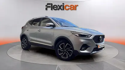 Usado MG ZS Luxury 111 CV (81 kW) 2023 Gris SUV