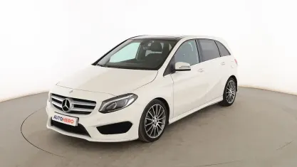 Usado Mercedes B200 AMG line 136 CV (100 kW) 2016 Blanco Utilitario