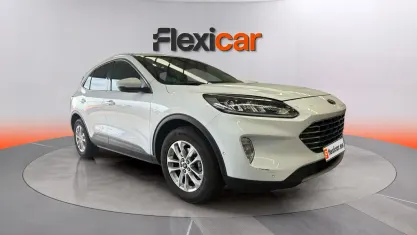 Usado Ford Kuga ST-Line 226 CV (166 kW) 2023 Blanco SUV