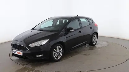 Usado Ford Focus Trend 125 CV (91 kW) 2018 Negro Utilitario