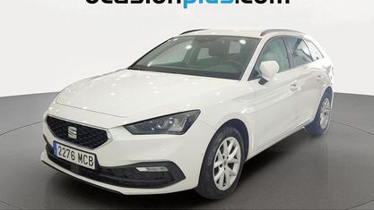 Używany Seat Leon Style 110 KM (80 kW) 2022 Biały Minivan