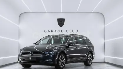 Usado VW Passat Business 150 CV (110 kW) 2021 Gris / plata Familiar