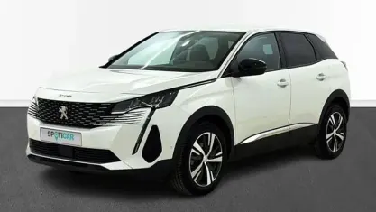 Usado Peugeot 3008 Allure 130 CV (95 kW) 2022 Blanco SUV