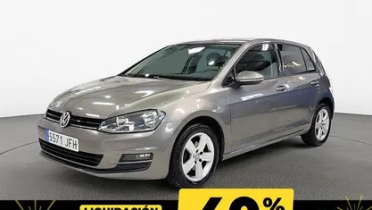 Gris Usado 2015 VW Golf VII Advance Utilitario | 12.639 € (Precio justo)