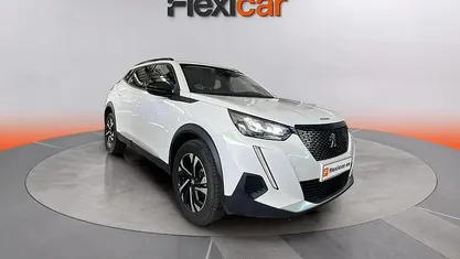 Usado Peugeot 2008 Allure 101 CV (74 kW) 2022 SUV