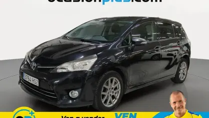 Usado Toyota Verso Comfort 124 HP (91 kW) 2013 Preto Monovolume