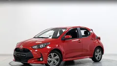 Usado 2024 Toyota Yaris Hybrid Active Berlina | 23.300 € (Precio justo)