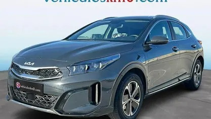 Gris Usado 2023 Kia XCeed SUV | 20.900 € (Precio justo)