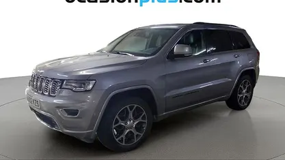 Käytetty Jeep Grand Cherokee Overland 250 HP (183 kW) 2019 Harmaa Katumaasturi
