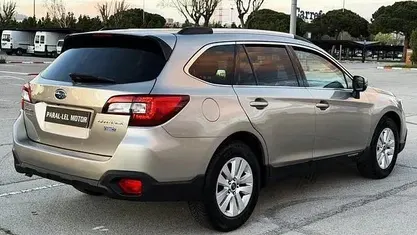 Używany Subaru Outback 150 KM (110 kW) 2015 Szary Kombi