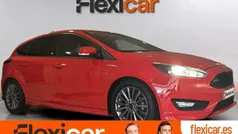 Rojo Usado 2018 Ford Focus ST-Line Utilitario | 13.990 € (Super precio)