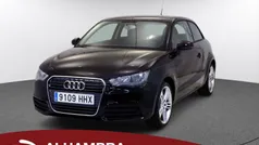 Negro Usado 2012 Audi A1 Attraction Utilitario | 9790 € (Precio justo)
