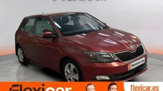 Granate Usado 2017 Skoda Fabia Active Berlina | 8990 € (Precio justo)