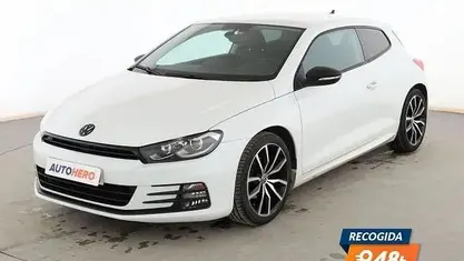 Begagnad VW Scirocco R-line BlueMotion 125 HK (91 kW) 2016 Sportkupé