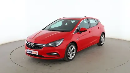 Usado Opel Astra Dynamic 125 CV (91 kW) 2016 Rojo Berlina