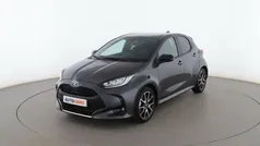 Gris Usado 2022 Toyota Yaris Hybrid Plus Berlina | 21.199 € (Precio justo)