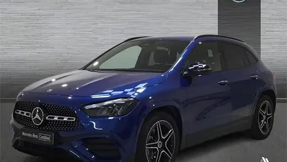 Azul Usado 2024 Mercedes GLA200 AMG line SUV | 42.900 € (Precio justo)