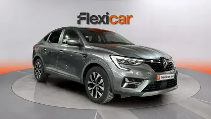 Usado Renault Arkana Equilibre 145 CV (106 kW) 2022 Gris SUV