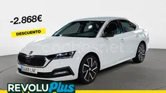 Blanco Usado 2021 Skoda Octavia Ambition Berlina | 19.750 € (Precio justo)