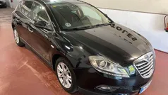 Negro Usado 2012 Lancia Delta Gold Utilitario | 4995 € (Buen precio)