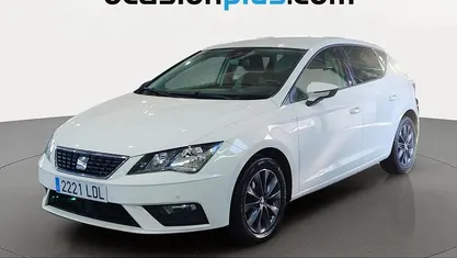 Usado Seat Leon Style 131 CV (96 kW) 2019 Blanco Utilitario