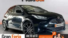 Negro Usado 2024 Toyota Yaris Hybrid Sport Berlina | 22.590 € (Precio justo)