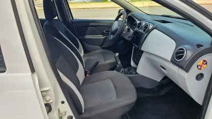 Usado Dacia Logan Ambiance 90 CV (66 kW) 2014 Blanco Berlina