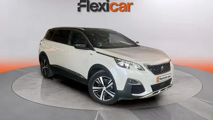 Usado Peugeot 5008 GT-line 151 CV (111 kW) 2017 Blanco Monovolumen