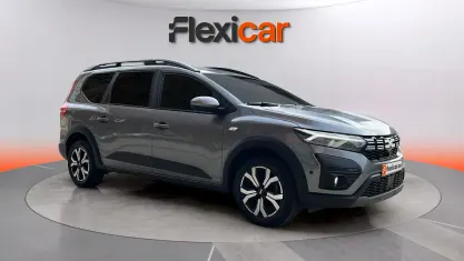 Usado Dacia Jogger Expression 110 CV (80 kW) 2024 Gris Monovolumen