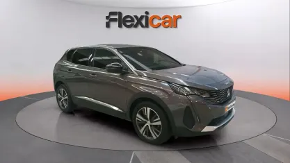 Usado Peugeot 3008 Allure 131 CV (96 kW) 2023 Gris SUV