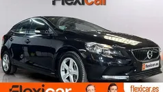 Negro Usado 2018 Volvo V40 Momentum Familiar | 17.290 € (Precio justo)