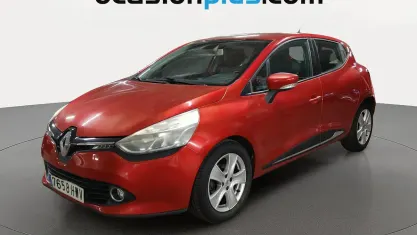 Usado Renault Clio IV Dynamique 90 CV (66 kW) 2014 Rojo Utilitario