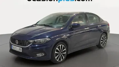 Usado Fiat Tipo Lounge 95 CV (69 kW) 2019 Azul Berlina