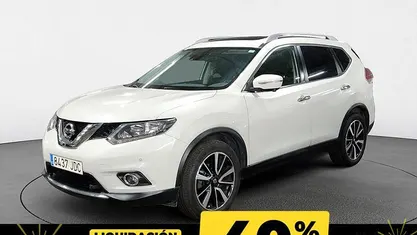 Blanco Usado 2015 Nissan X-Trail Tekna SUV | 13.982 € (Precio justo)