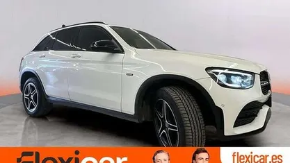 Usado Mercedes GLC300e 313 CV (230 kW) 2020 Blanco Coupe