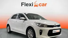 Blanco Usado 2018 Kia Rio Berlina | 9690 € (Precio justo)