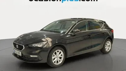 Usado Seat Leon Style 116 CV (85 kW) 2025 Negro Utilitario