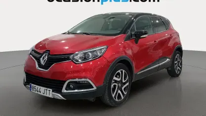Usado Renault Captur XMOD 120 CV (88 kW) 2016 Rojo SUV